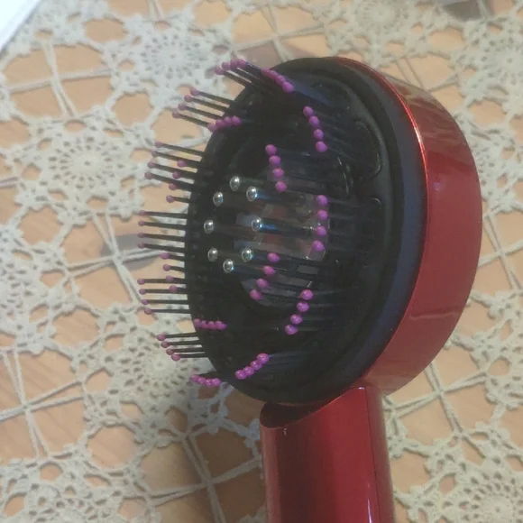 Red Multi-Functional Massage Comb - Picture 14 of 15